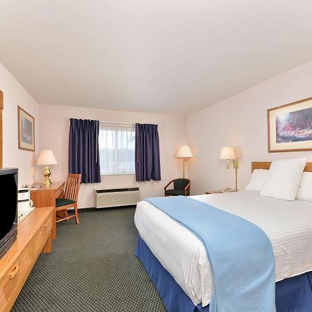 Americas Best Value Inn & Suites - Tahquamenon Country Newberry Exteriér fotografie