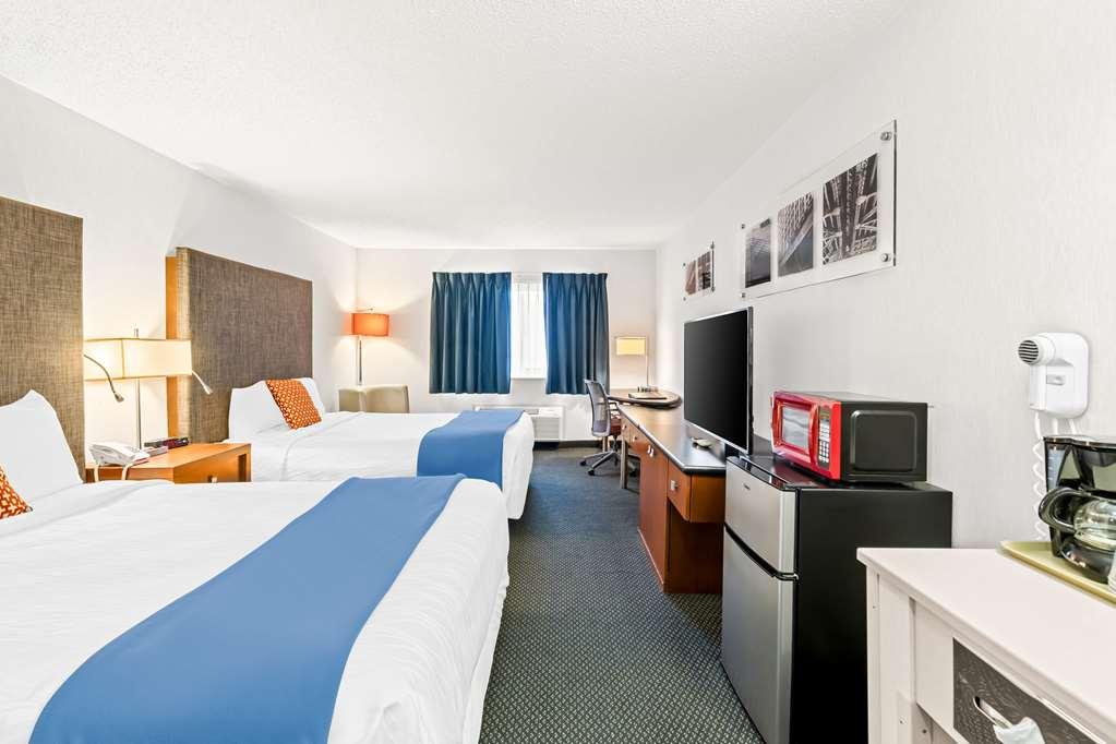 Americas Best Value Inn & Suites - Tahquamenon Country Newberry Pokoj fotografie